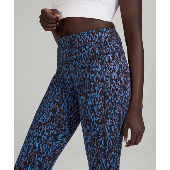 Lululemon Fast and Free High-Rise Tight 25" Leopard Camo Blue Nile Multi Size 10 - Picture 12 of 12